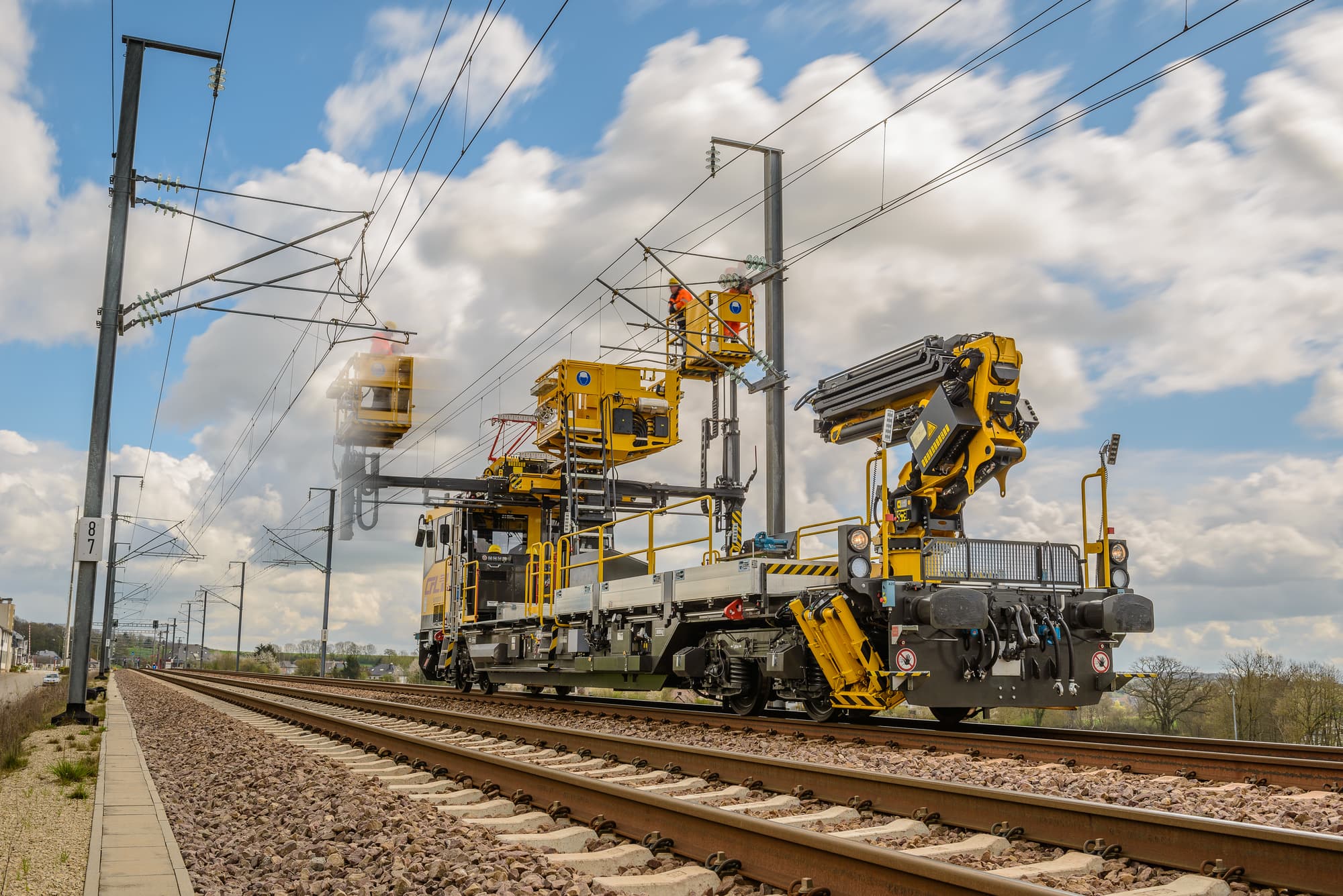 BIENVENUE À PALFINGER FRANCE, ACTEUR MAJEUR DES SOLUTIONS DE LEVAGE ET DE MANUTENTION DANS LE FERROVIAIRE